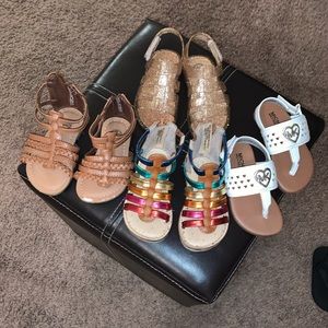 Lot of 4c sandals
